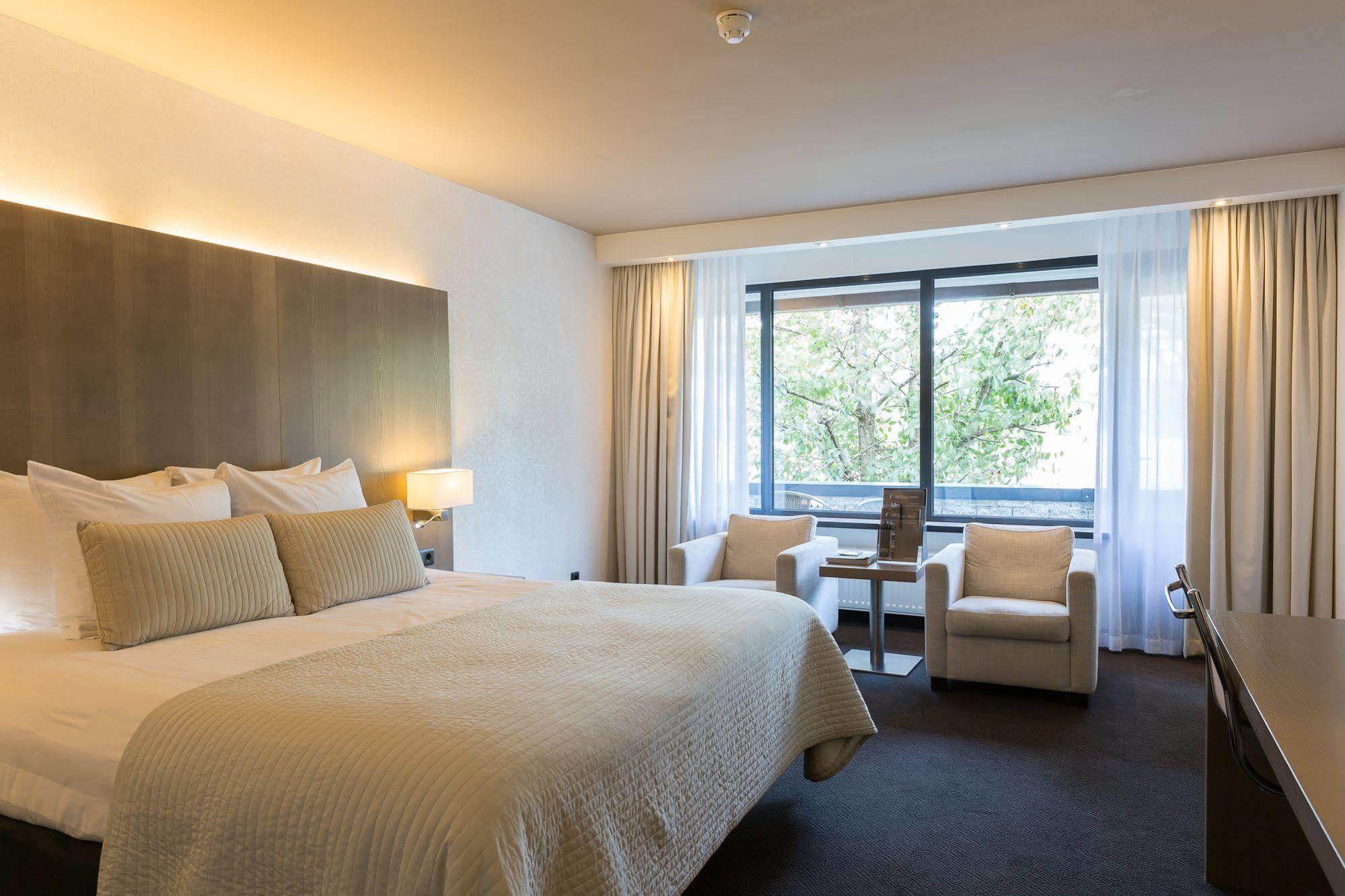 Van Der Valk Hotel De Bilt-Utrecht ภายนอก รูปภาพ